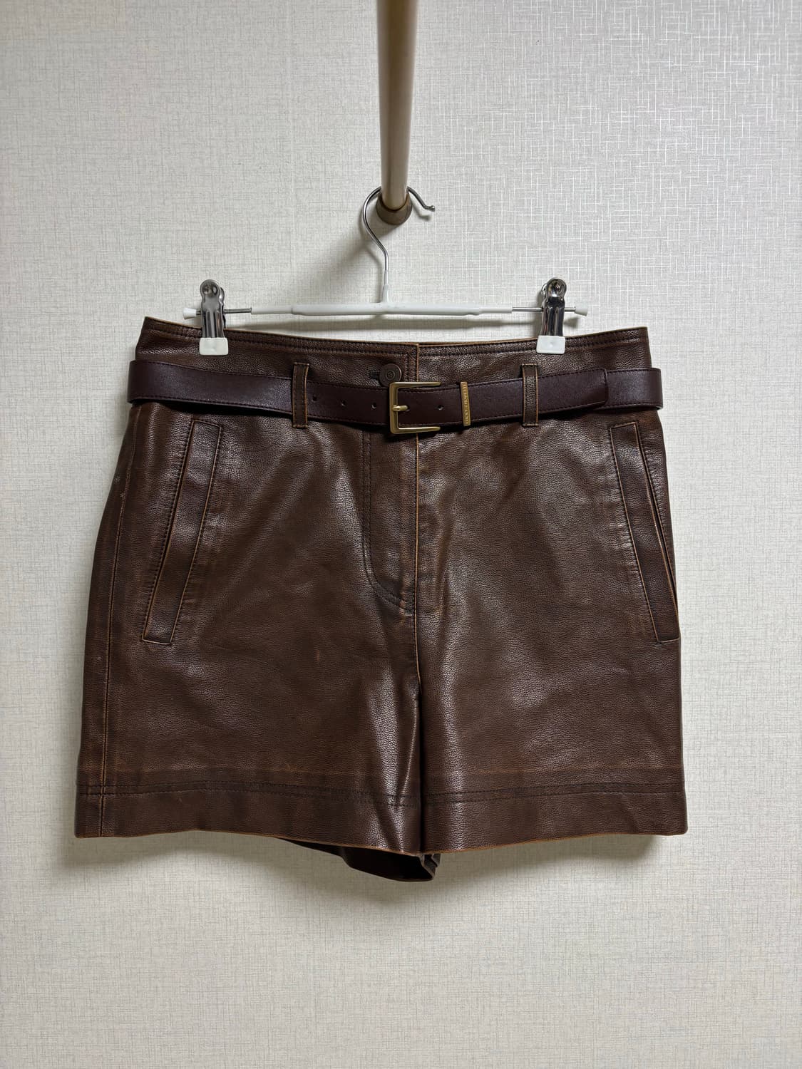 럭키슈에뜨 LUCKY CHOUETTE 브라운 인조가죽 하프 팬츠 상품이미지1
