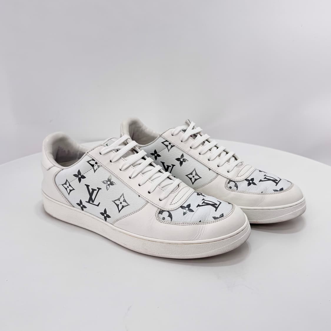 [7.5사이즈] 루이비통 모노그램 리볼리 스니커즈 화이트 상품이미지4