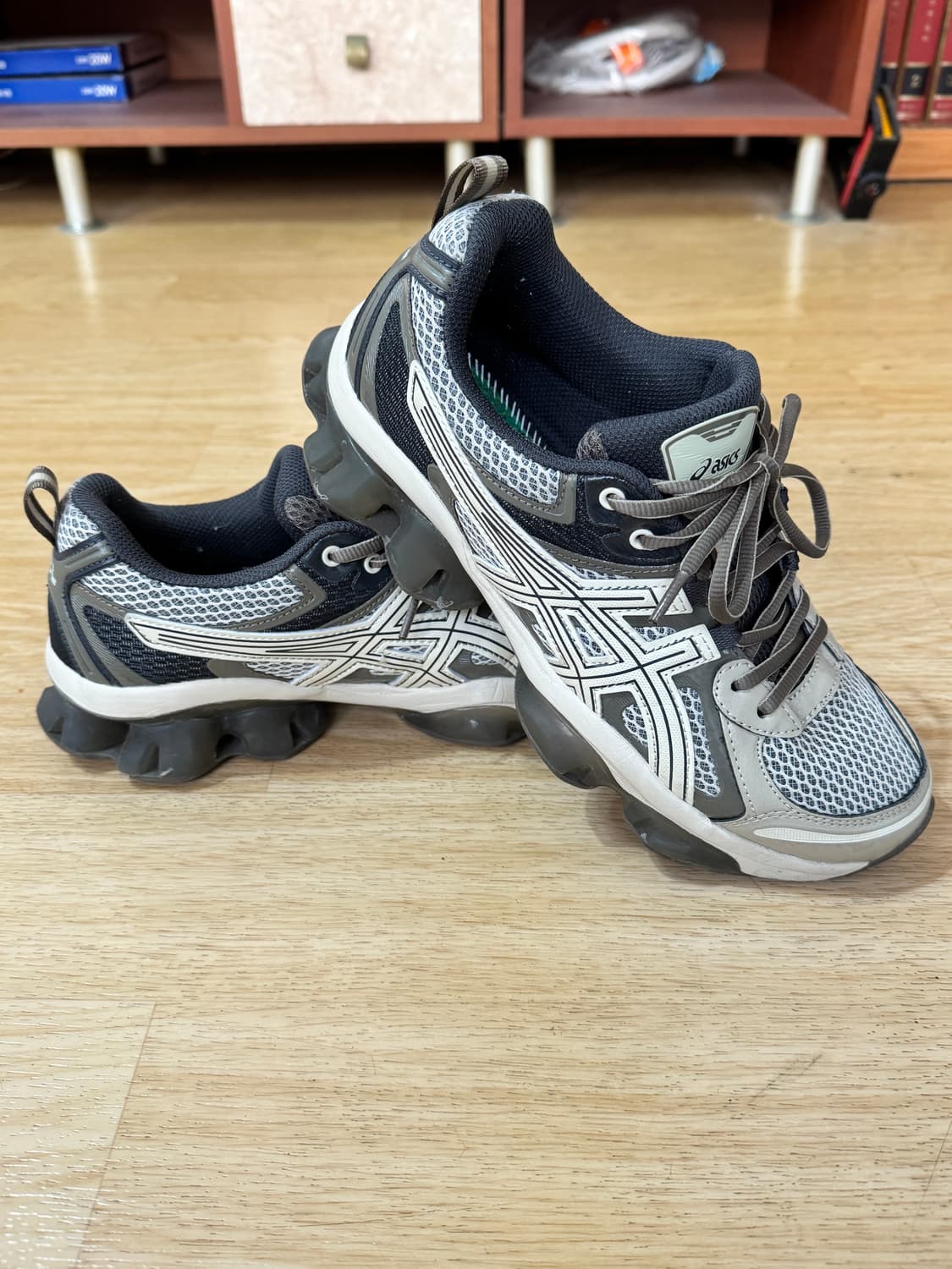 아식스 젤 퀀텀 키네틱 버치 다크타우페 265cm 상품이미지7