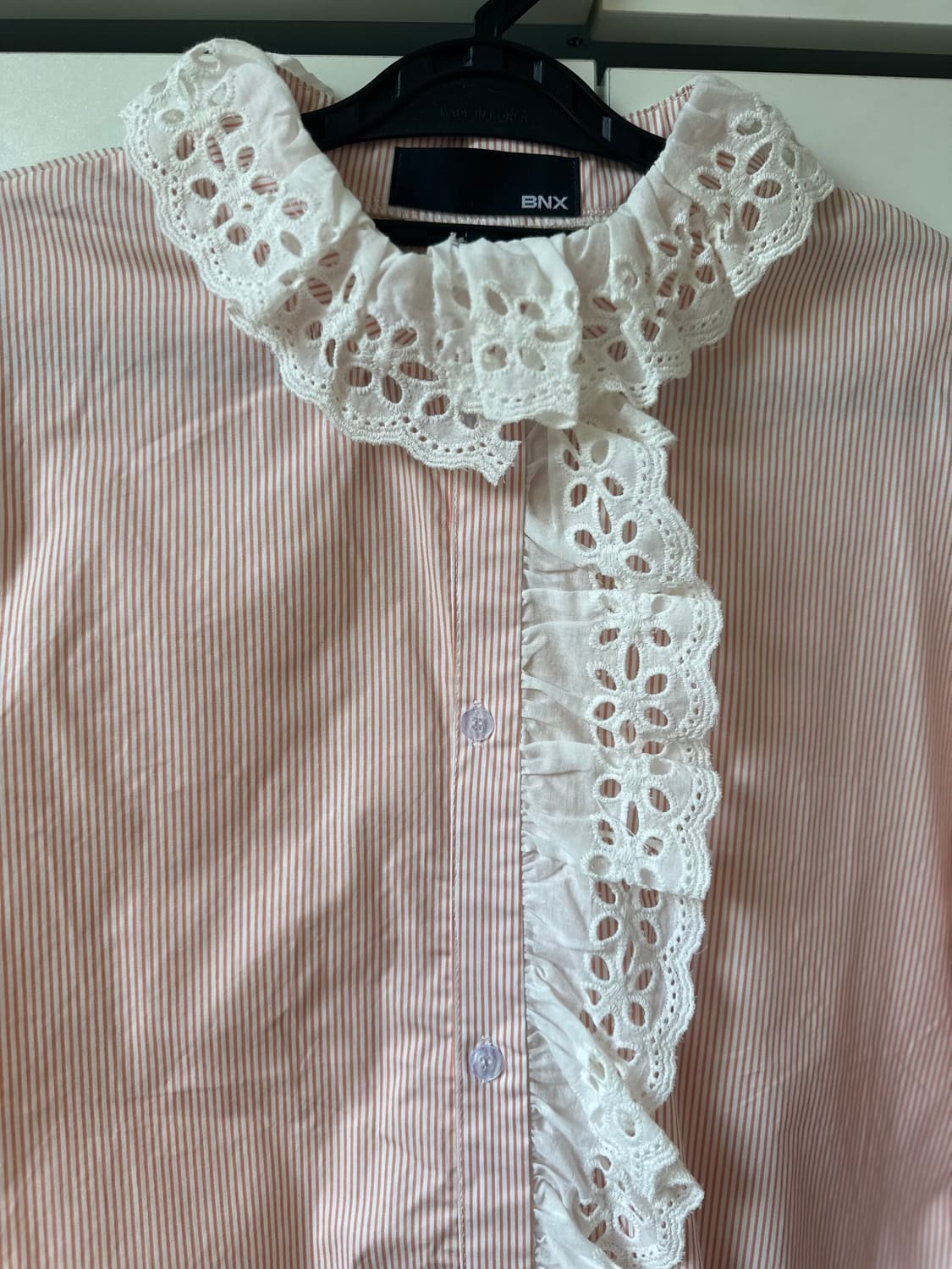 BNX 스트라이프 레이스 블라우스 상품이미지2