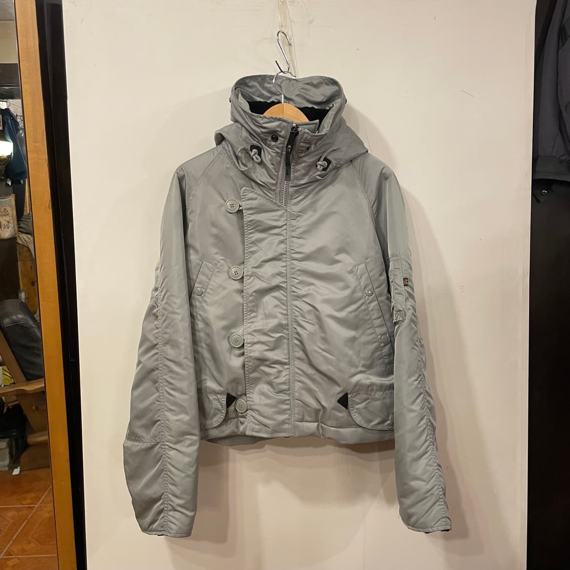 알파인더스트리 리메이크 크롭봄버 L 상품이미지1