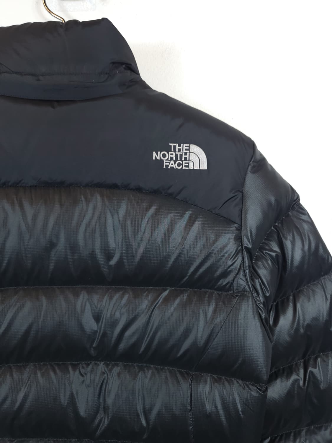노스페이스 구스필파워 700 눕시 여성 패딩 블랙 90-95 S 새제품급 상품이미지4