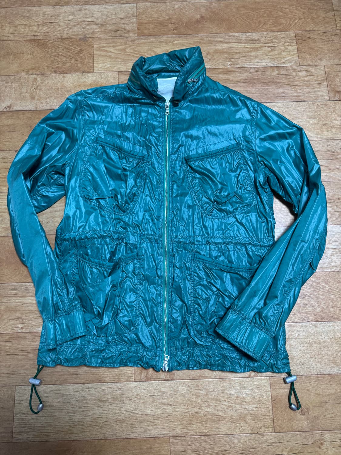 사스콰치패브릭스 자수 바람막이 상품이미지1