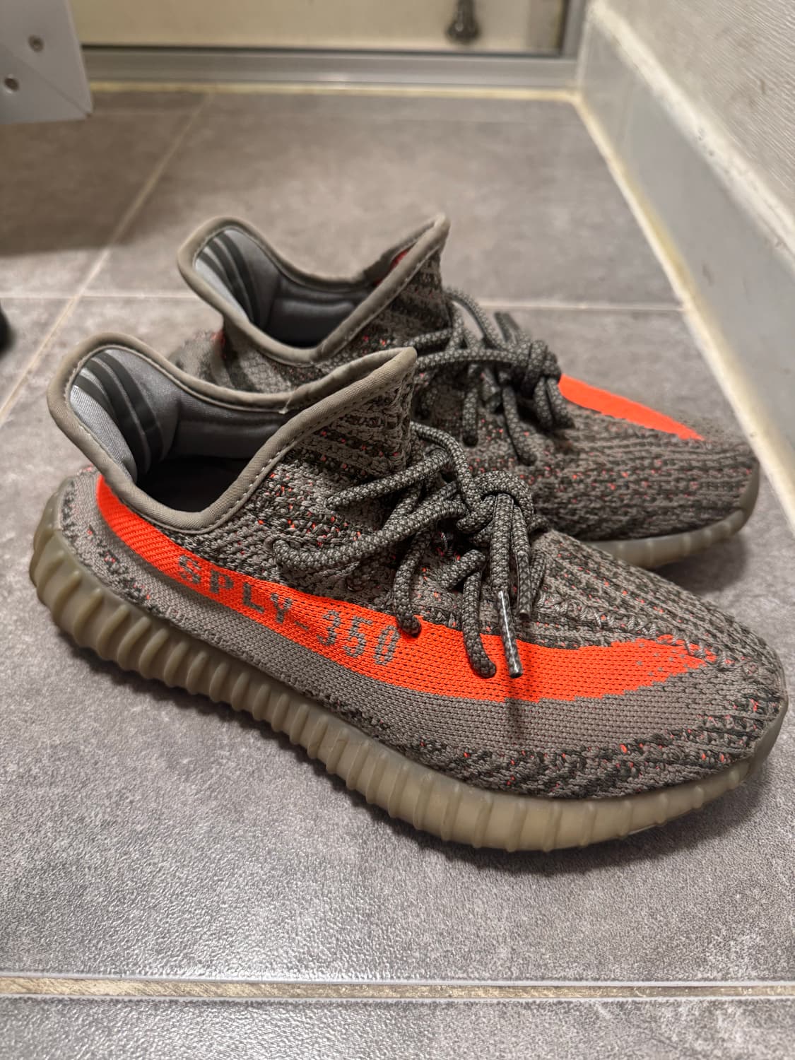 이지부스트 350  쿨거 240사이즈 상품이미지1