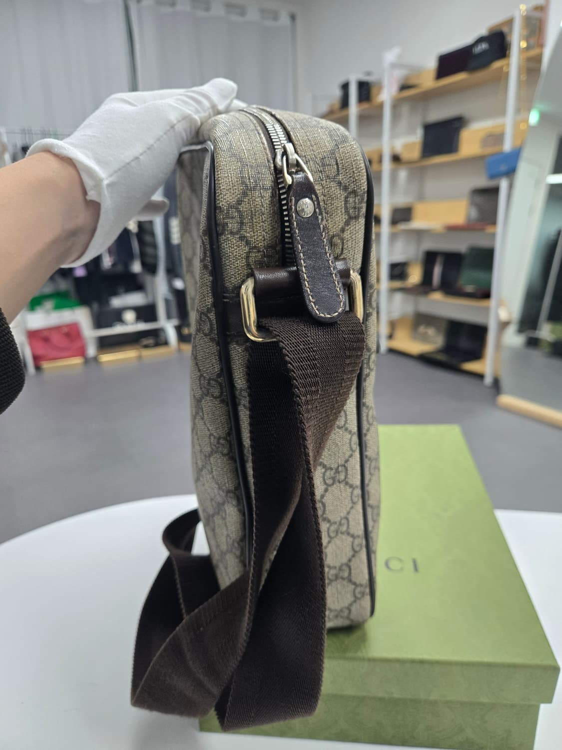 [A급컨디션] 구찌 시그니처 메신저백 상품이미지3