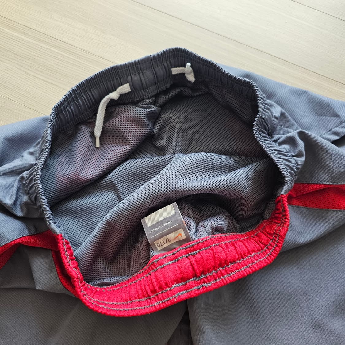 30 31 32 ) 나이키 그레이 런닝 러닝 트레이닝 반바지 그레이 레드 상품이미지7