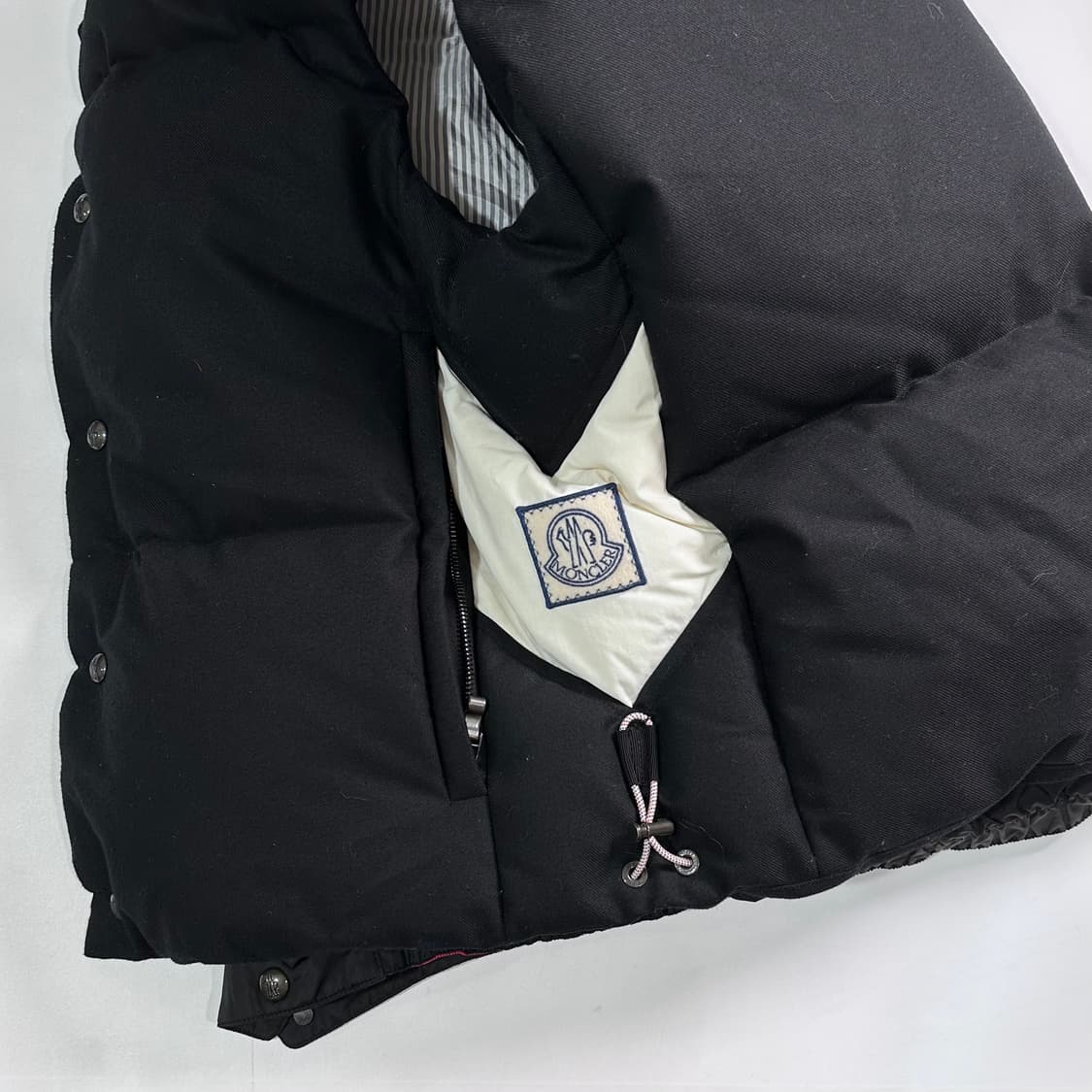 몽클레어 감마블루 패딩 조끼 상품이미지5