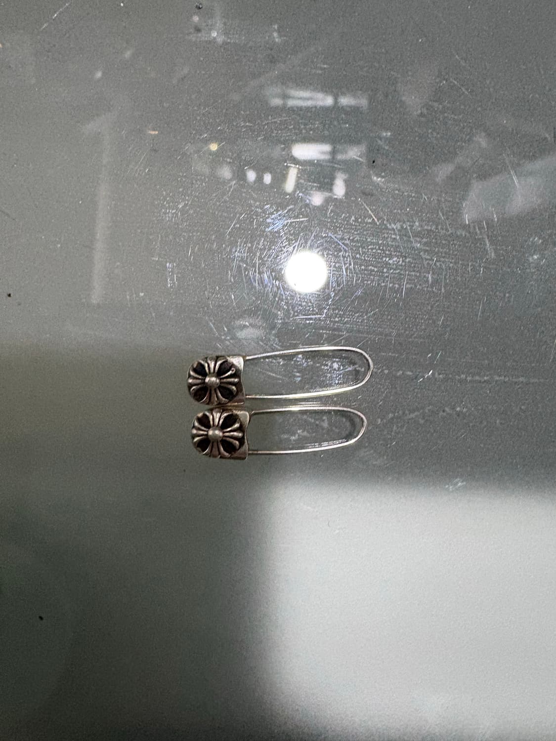 Chrome hearts 크롬하츠 세이프티 핀 귀걸이 상품이미지1