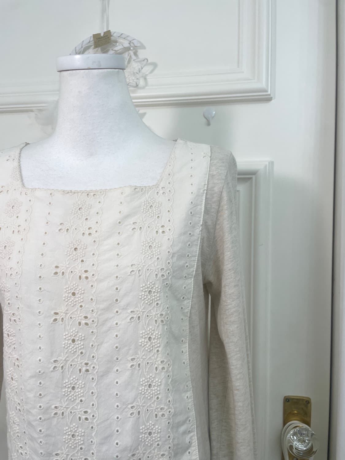 SM2 oatmeal lace square-neck cotton top 상품이미지6