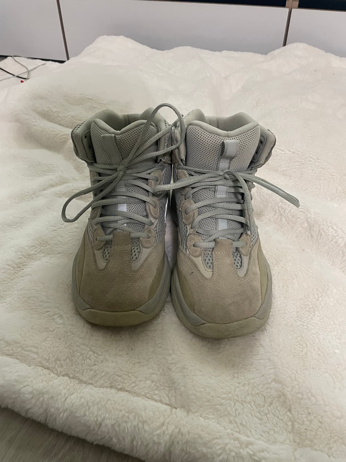 아디다스 이지부스트 부츠 상품이미지2