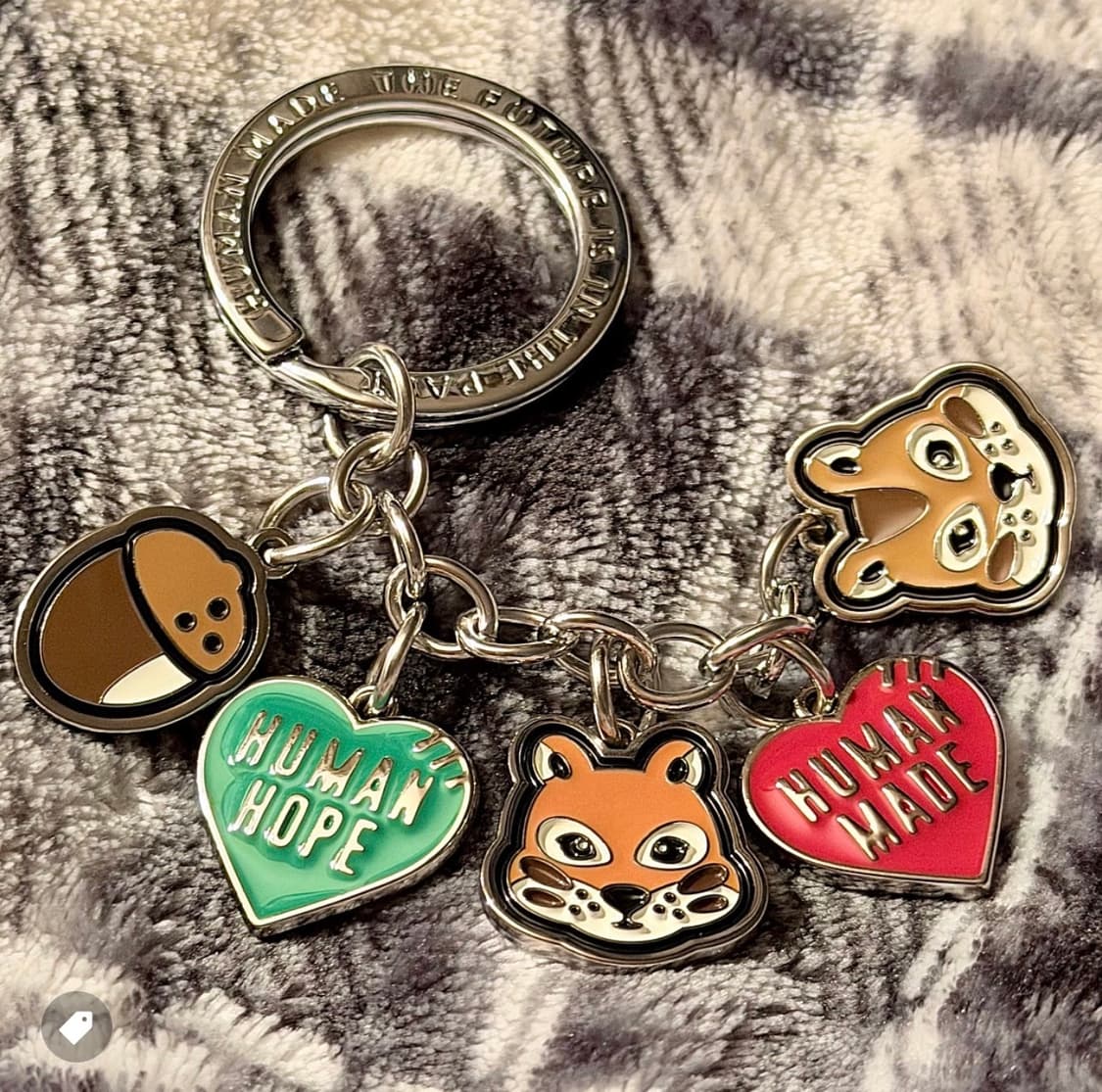 휴먼메이드 제이홉 키링 상품이미지1