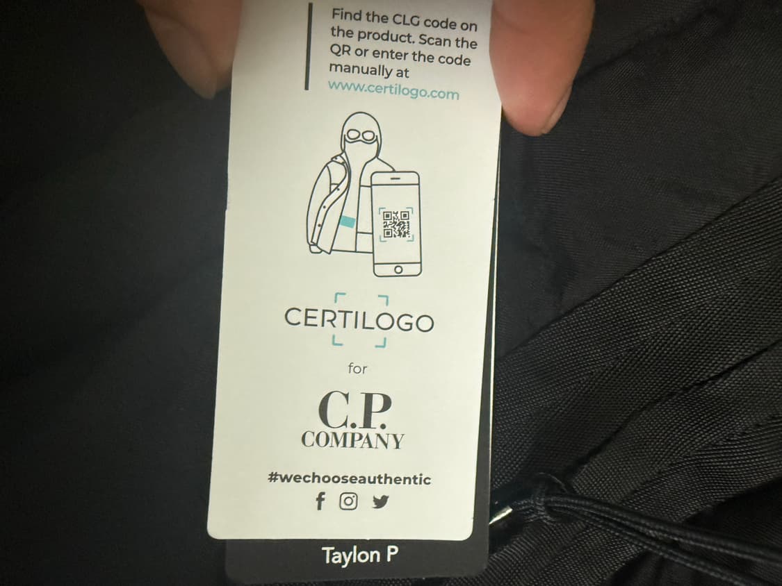 C.p컴퍼니 렌즈 라쿤퍼 패딩 48사이즈 새상품  상품이미지6