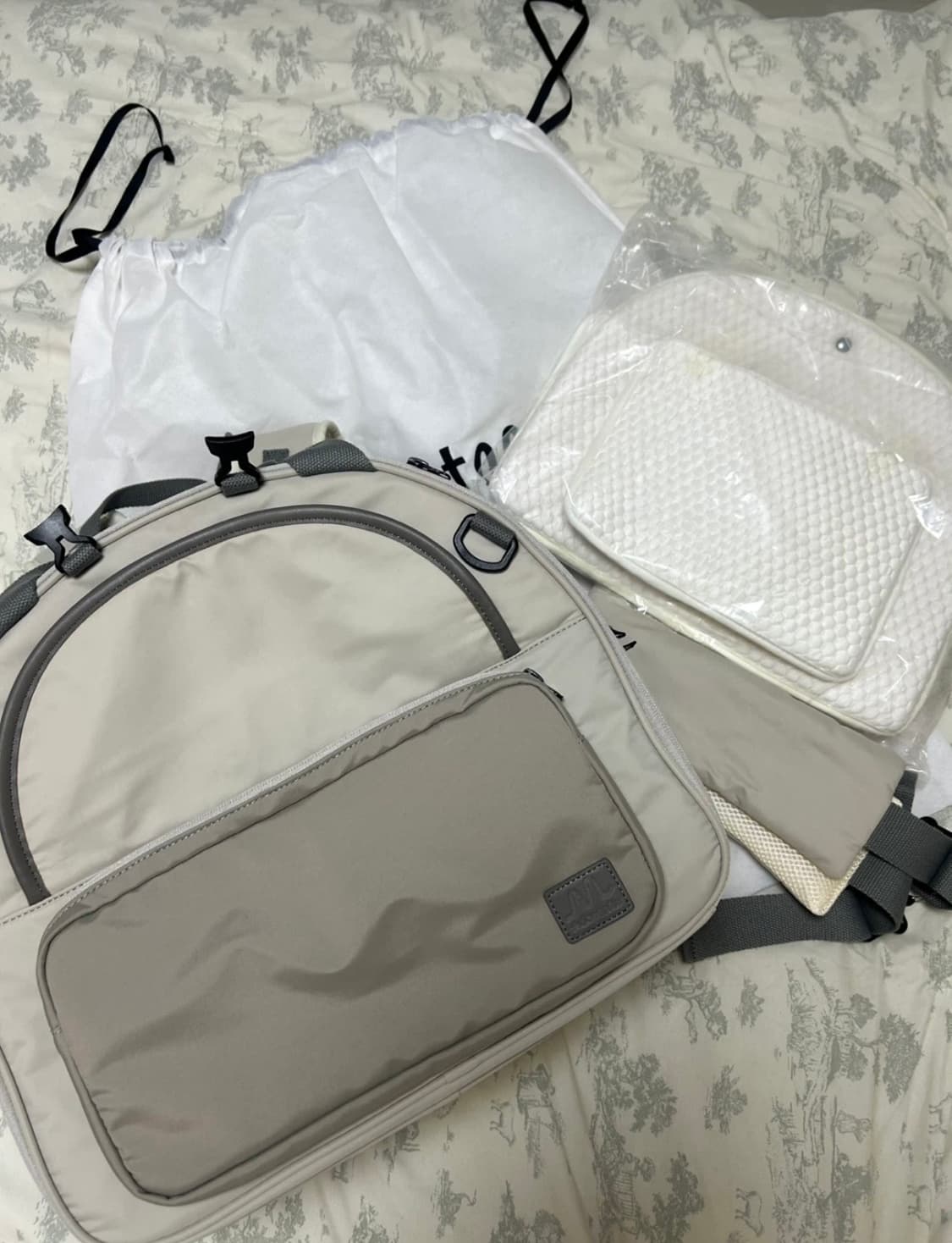 어답트미 강아지 백팩 이동가방 사계절 풀세트 상품이미지1