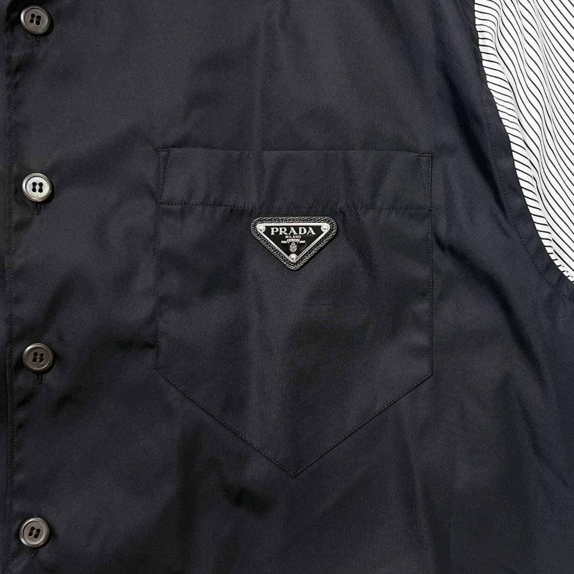 프라다 스트레치 코튼 리나일론 셔츠 화이트 블랙 (XL) 상품이미지4