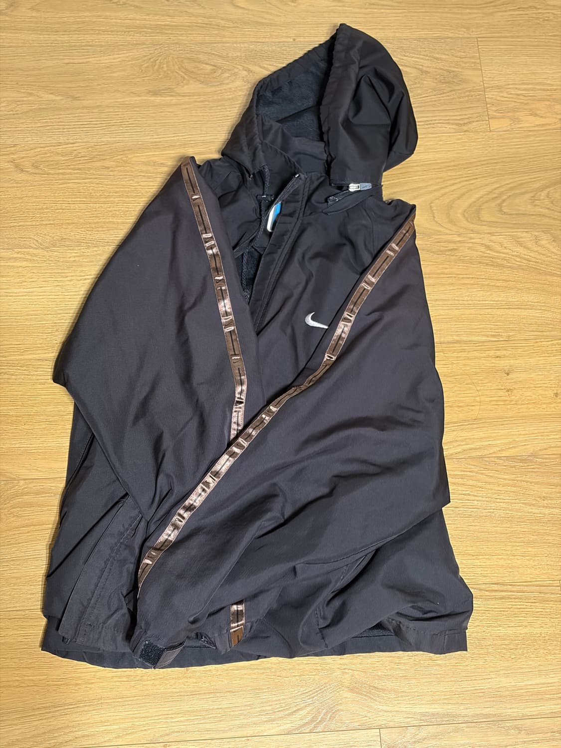 나이키 바람막이 브라운 사이드라인 상품이미지1