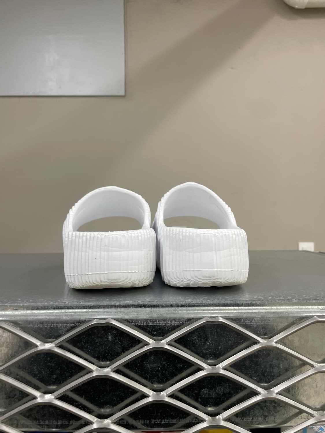 아디다스 아딜렛22 화이트 240 상품이미지3