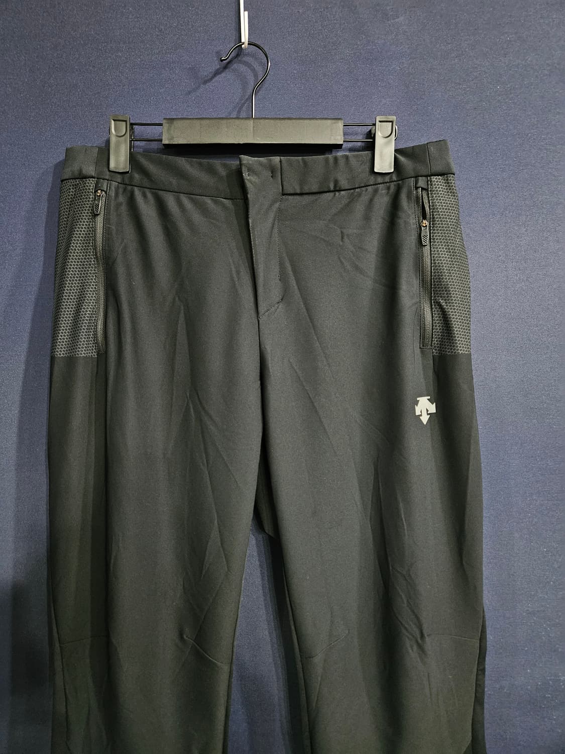 데상트 투톤 남성 슬림핏 32 기능성 팬츠  상품이미지7