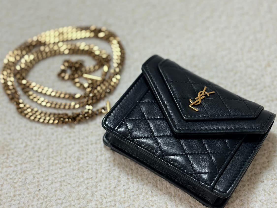 생로랑 램스킨 GABY 마이크로백 블랙 상품이미지7