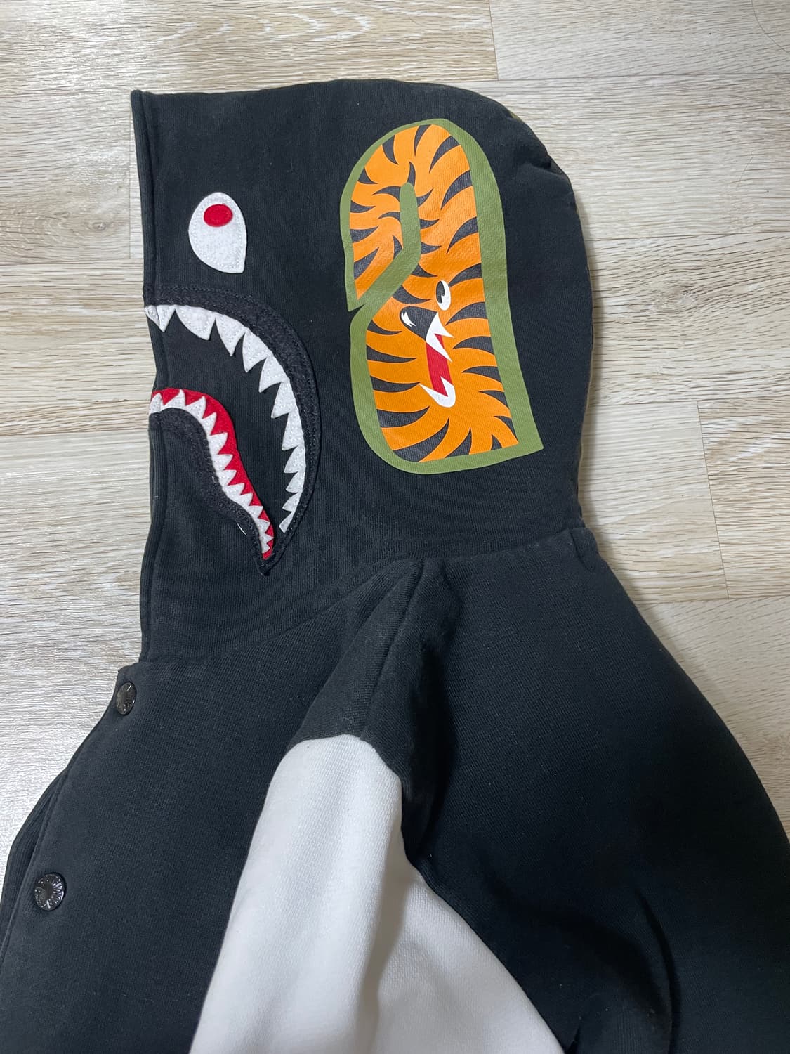 베이프 샤크 바시티 상품이미지3