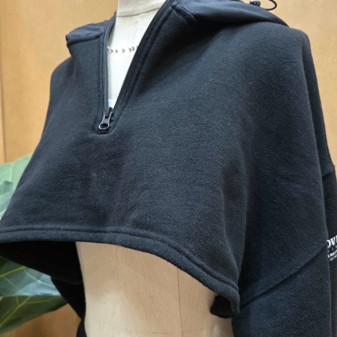 커버낫 언더붑 크롭탑 후드티 상품이미지3