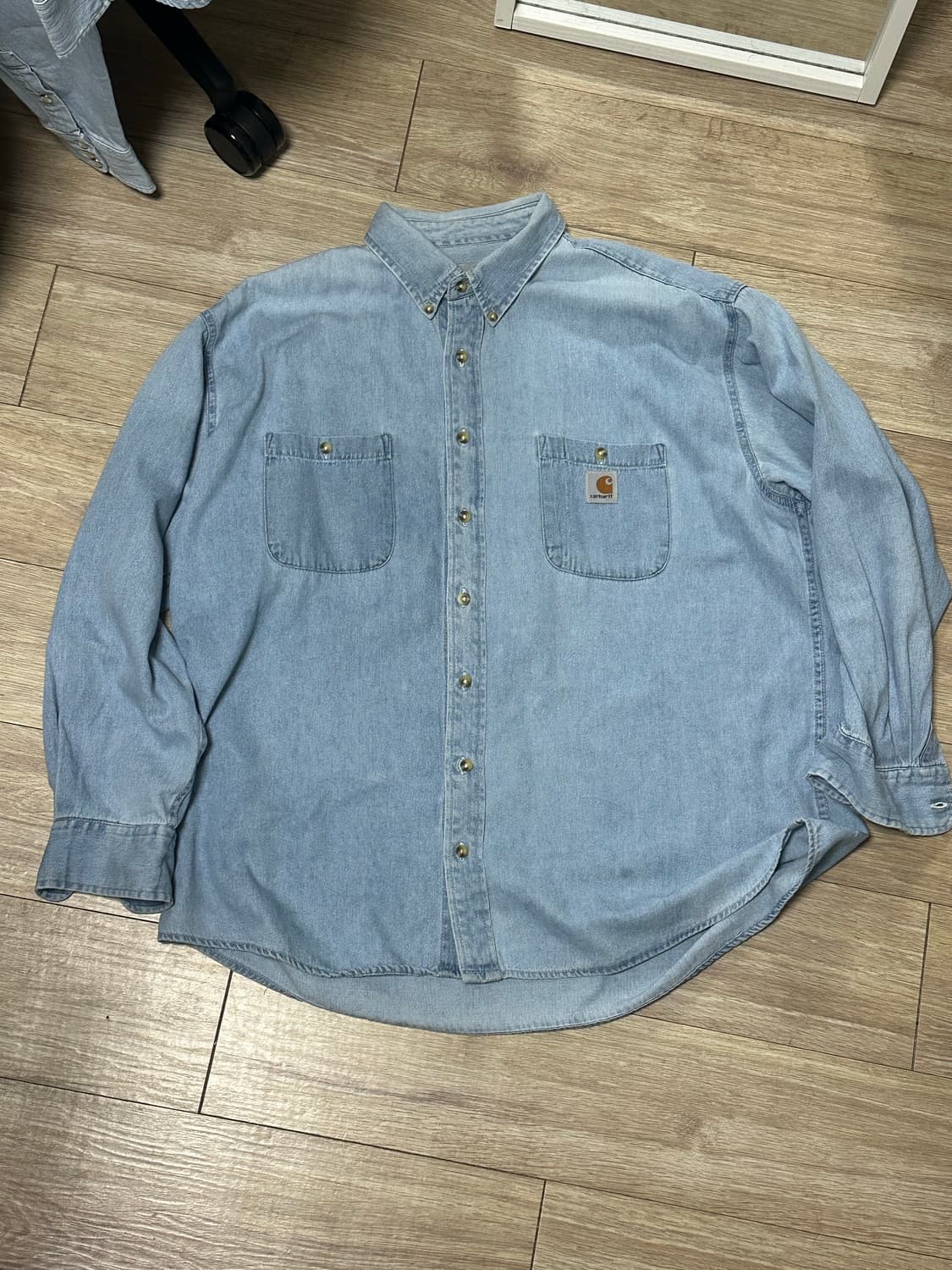 칼하트 연청 데님 셔츠 상품이미지2