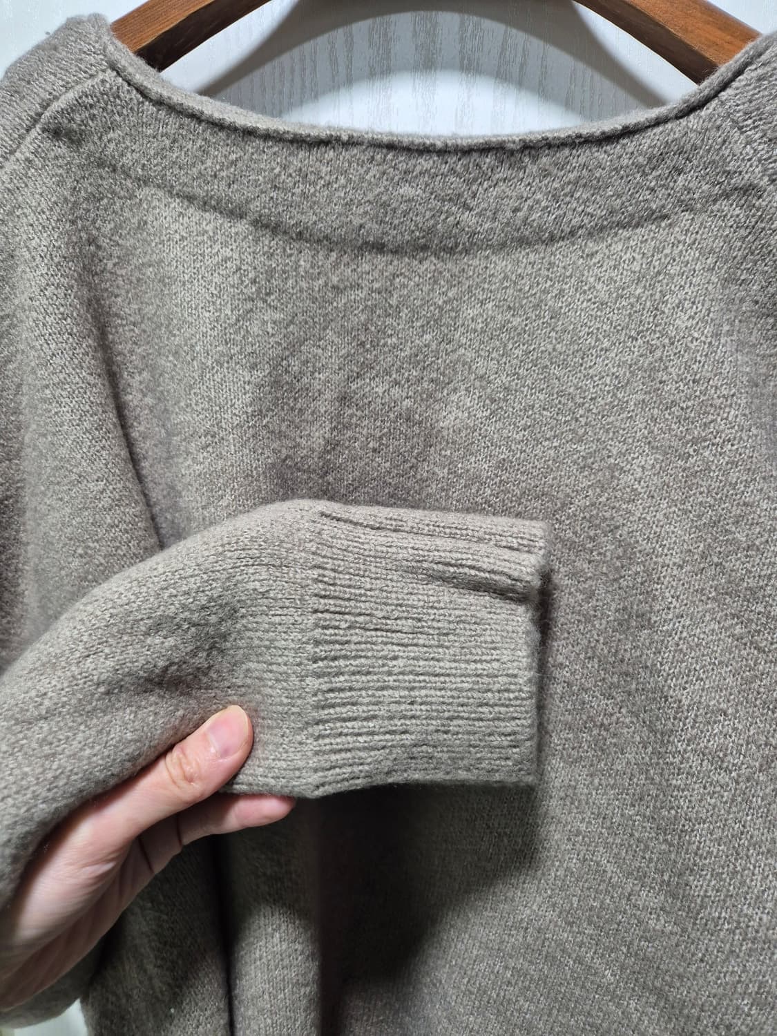 모카브라운 브이넥 니트 가디건 상품이미지7