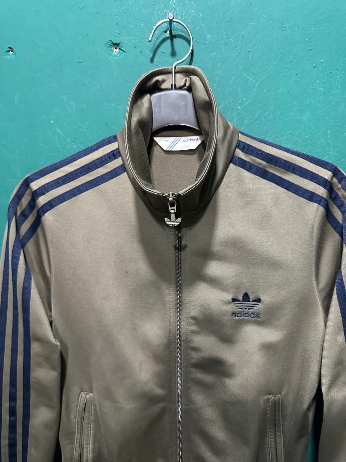 아디다스 카키 트랙탑져지 핀터깔 95 상품이미지3