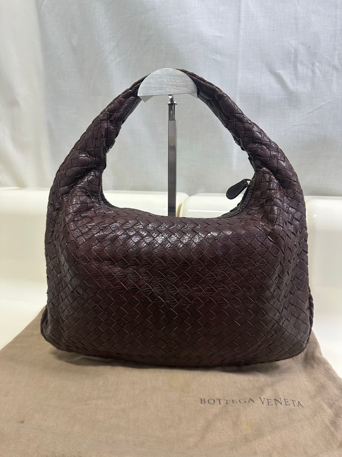 [정품] 보테가베네타 호보백 스몰 다크브라운 상품이미지1