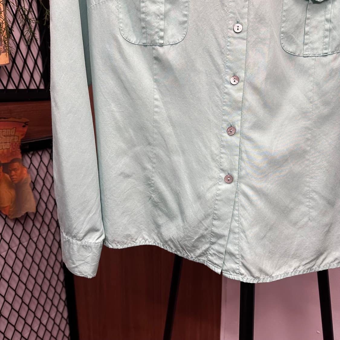 Mint Karma Print Silk Shirt 상품이미지4