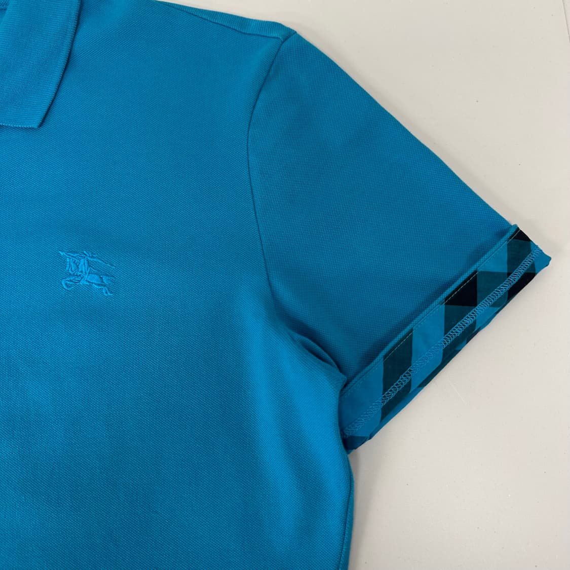 버버리 로고 체크 카라티 상품이미지4