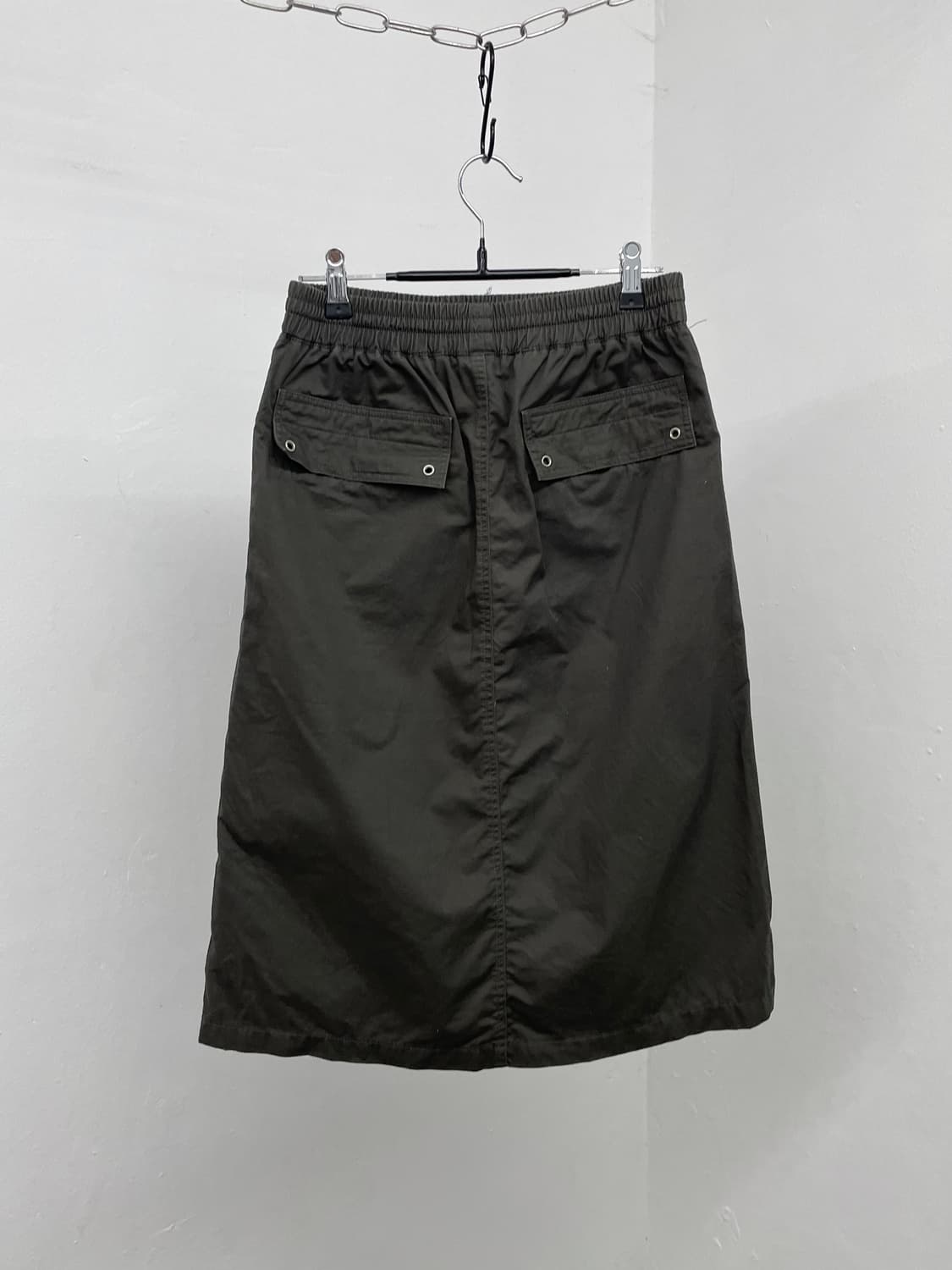 스포티 카키 지퍼 디테일 스커트 상품이미지9