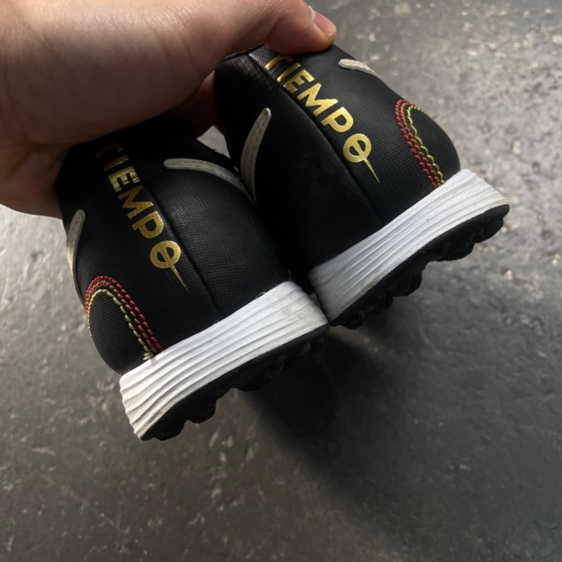 275 나이키 티엠포 R10 호나우지뉴 축구화 상품이미지4