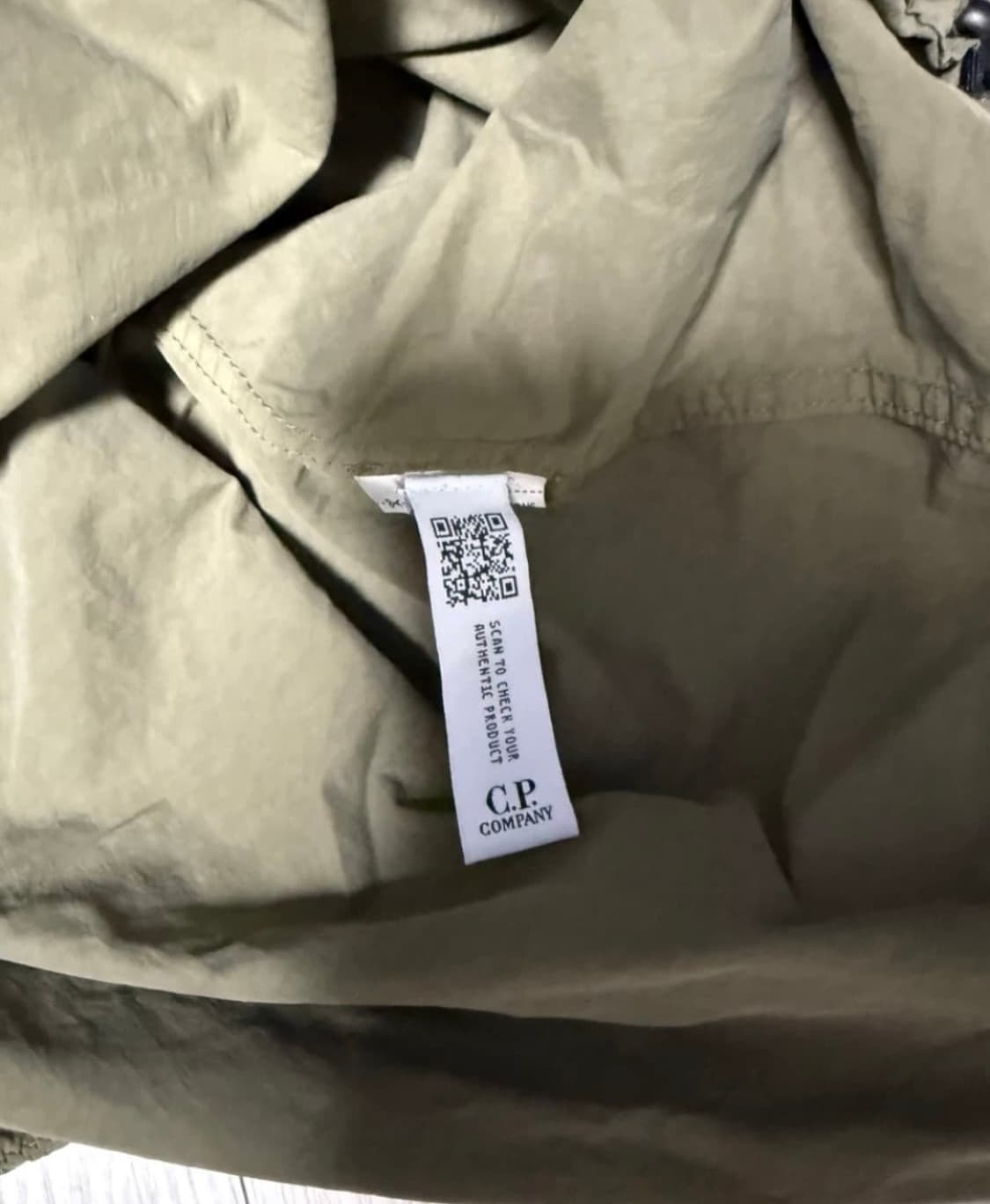 C.P. Company 카키 플랫 후드 자켓 상품이미지2