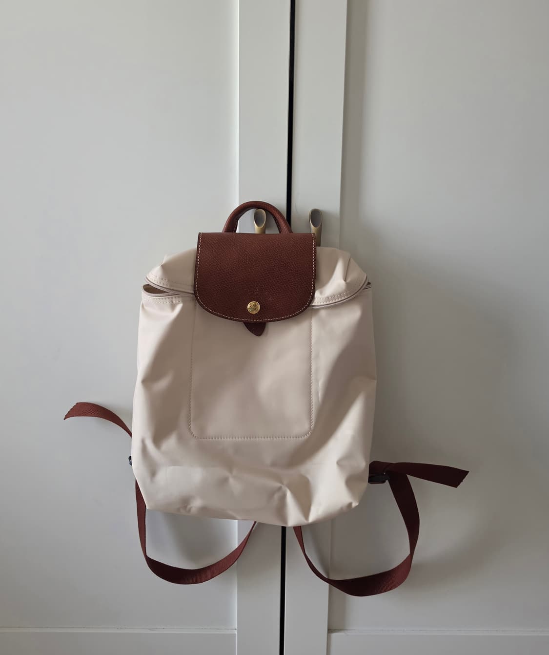 롱샴 백팩 페이퍼 M사이즈 상품이미지1