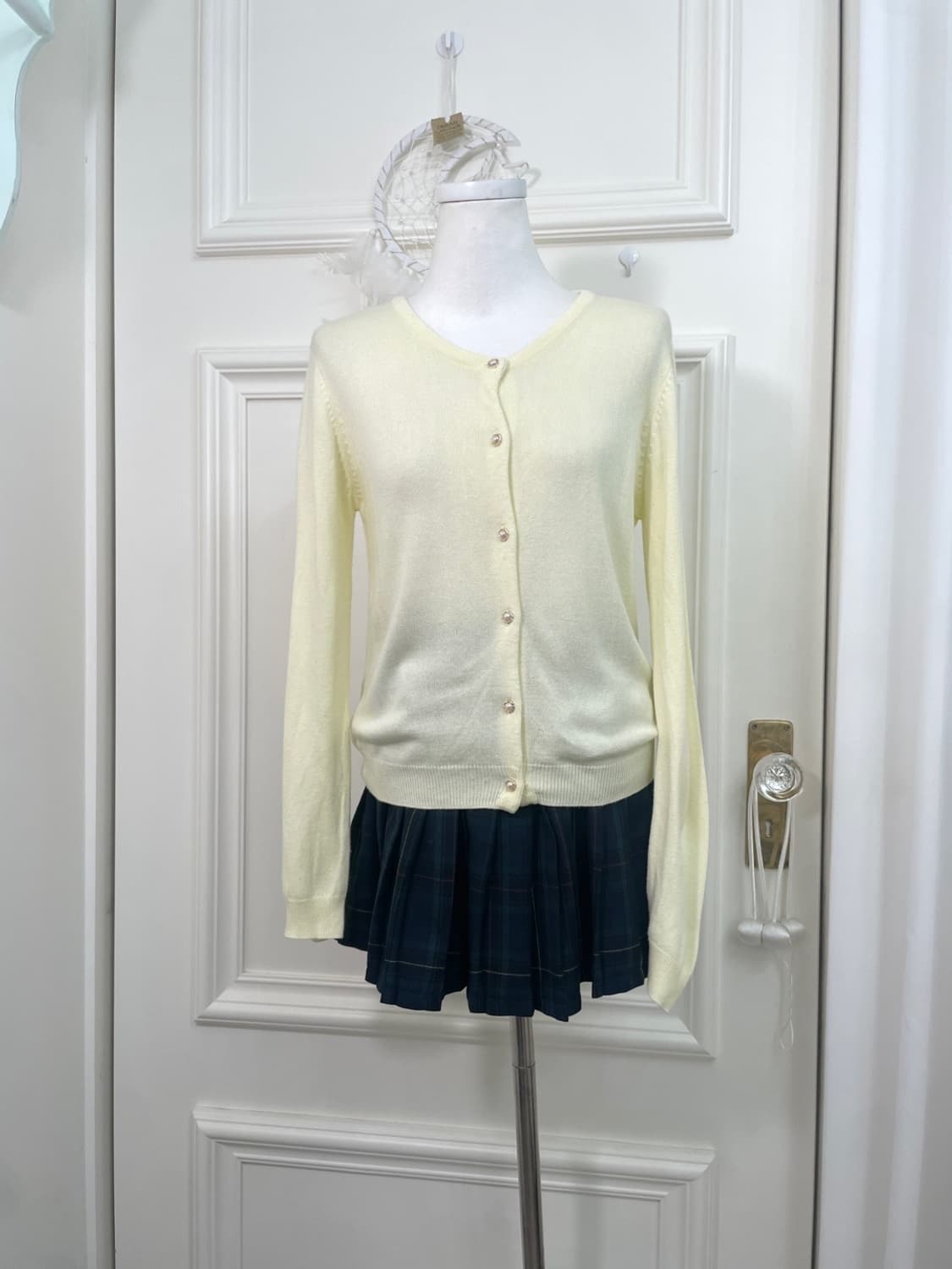 INGNI yellow pearl button basic cardigan 상품이미지2