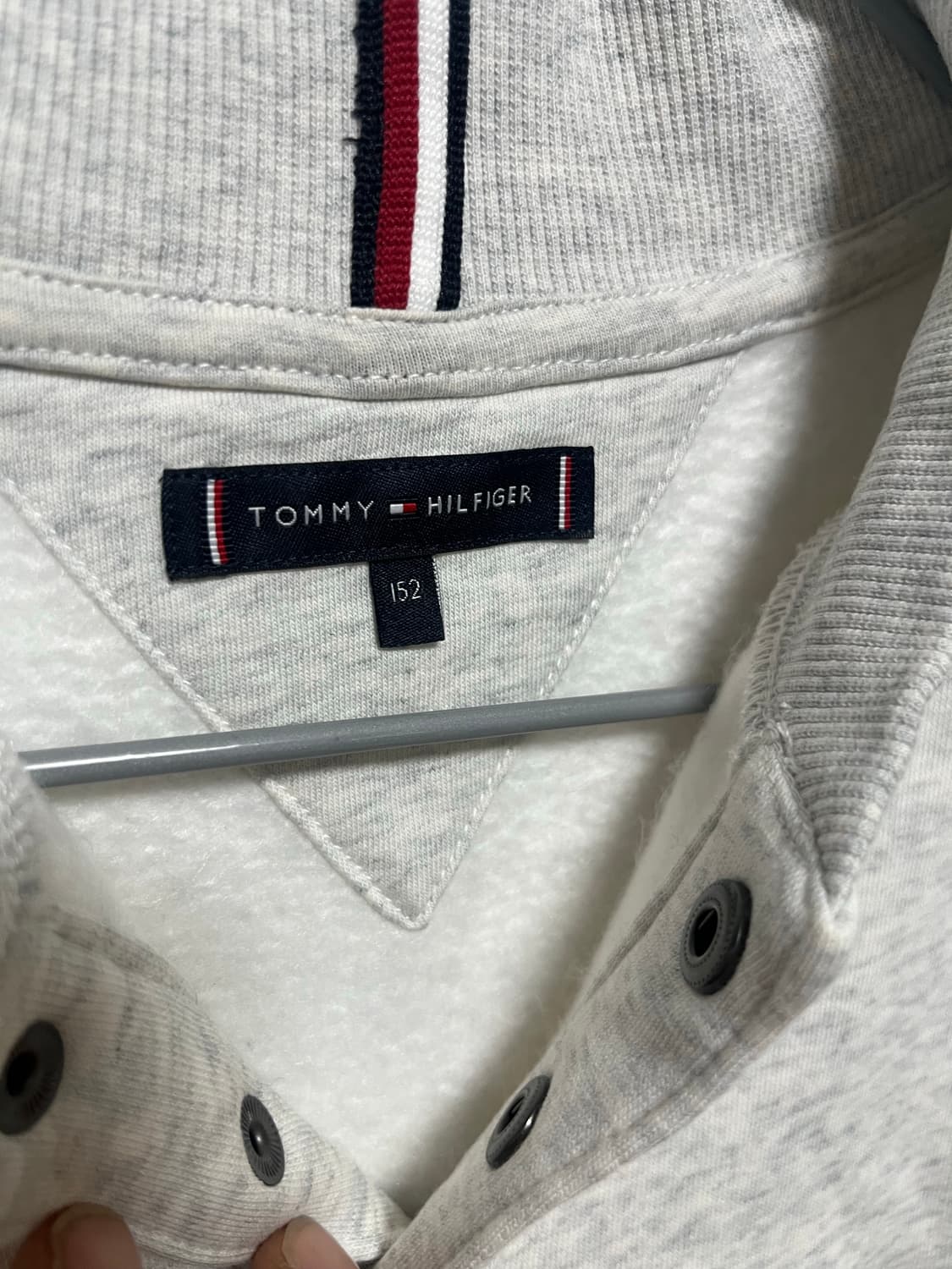 타미힐피거 헤더 그레이 헨리넥 맨투맨 티셔츠 상품이미지5