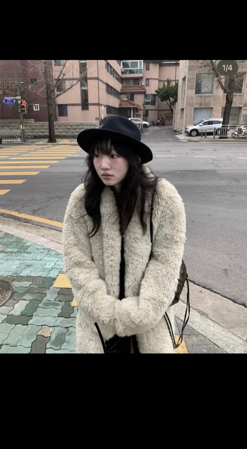 스튜디오테이블 무스탕코트 상품이미지3