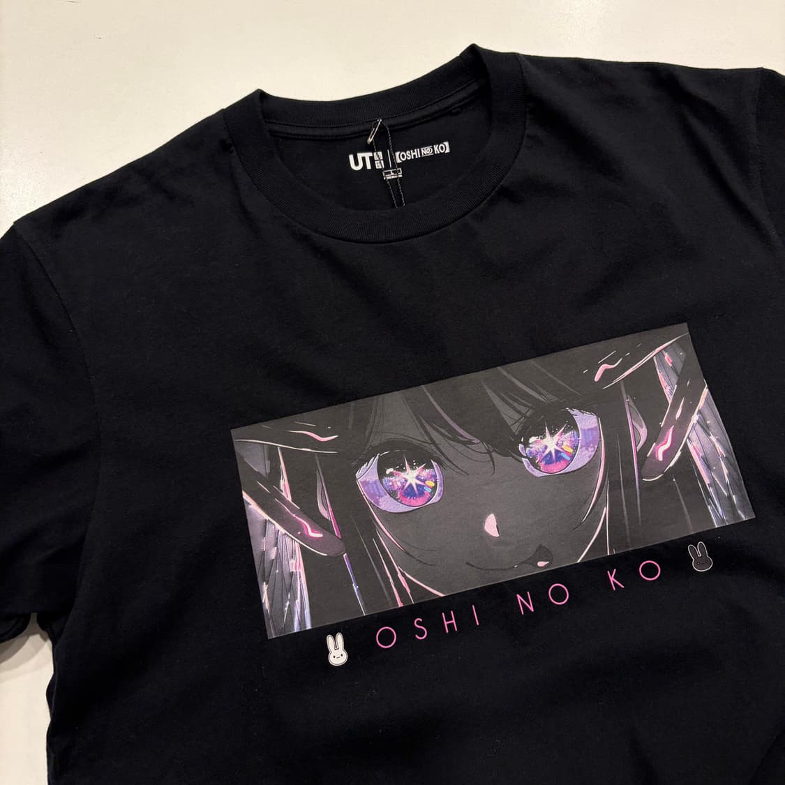 [L] 유니클로 UT 최애의 아이 콜라보 반팔티 블랙 C463 상품이미지3