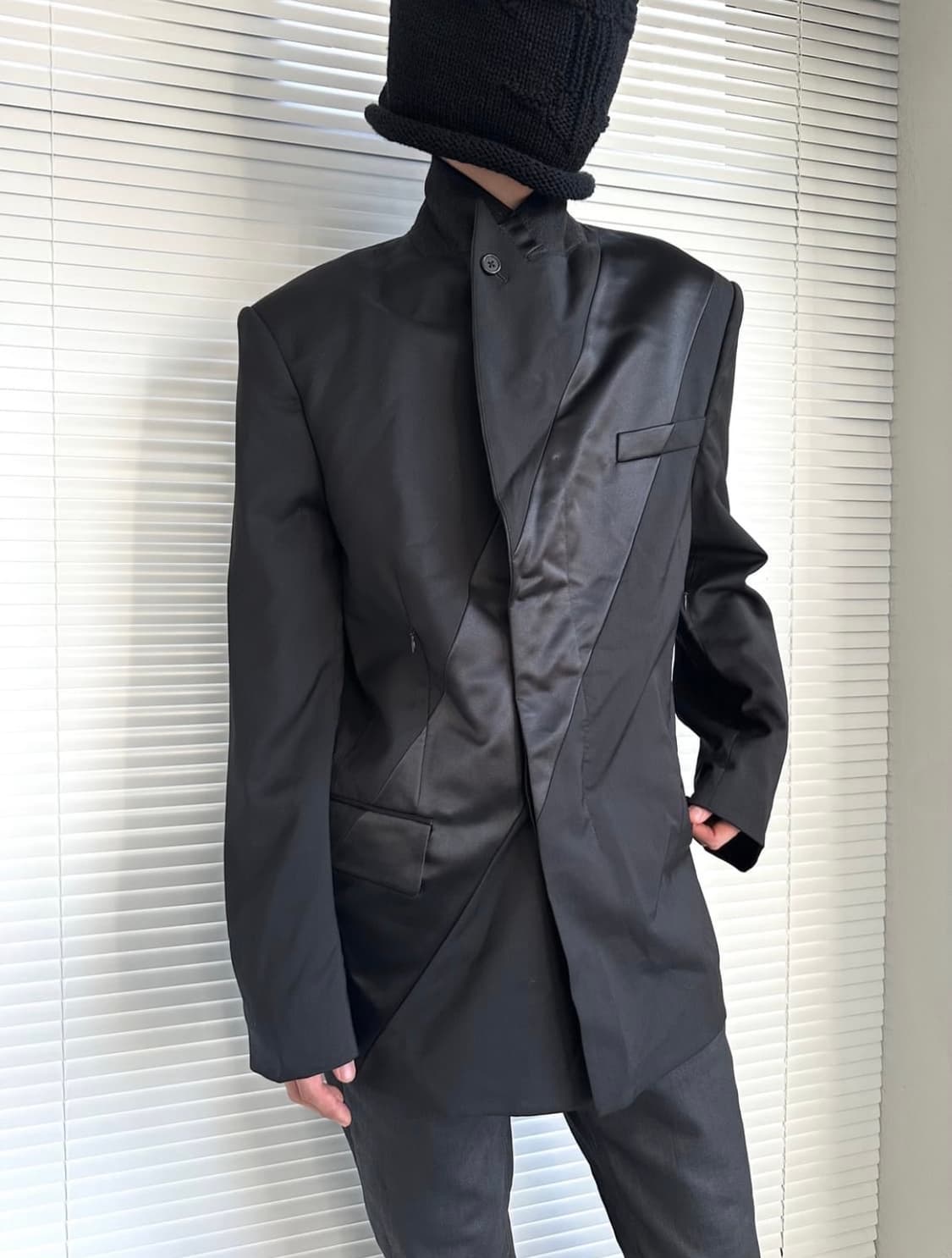 헬무트랭 오버핏 사선 블랙 블레이저 자켓 상품이미지7