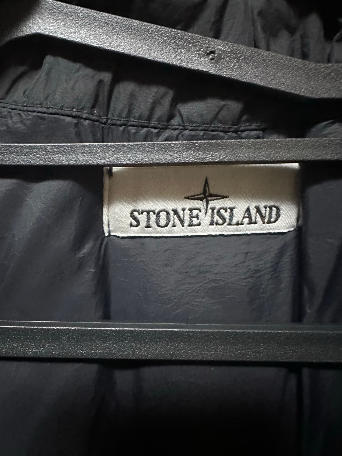 (22FW,XL) 스톤아일랜드 크링클랩스 논후드 패딩 상품이미지3