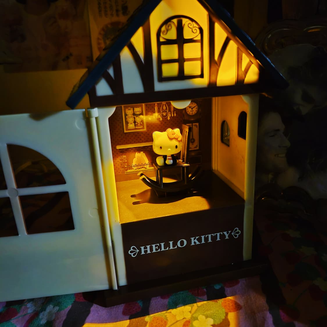 06s 레어 키티 액션 하우스 흔들의자 조명 상품이미지9