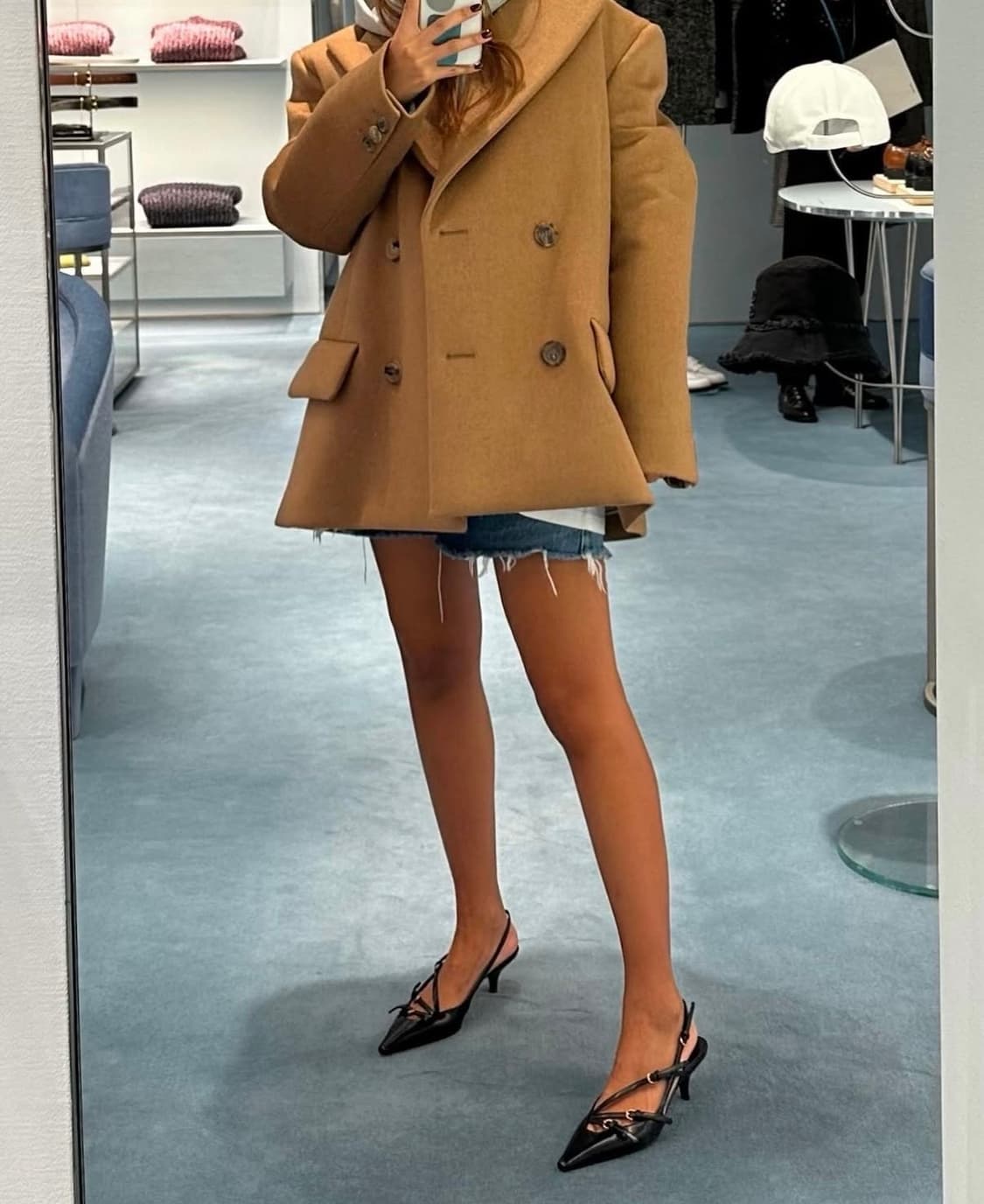 Miumiu 페이턴트 브러쉬드 레더 슬링백 상품이미지5
