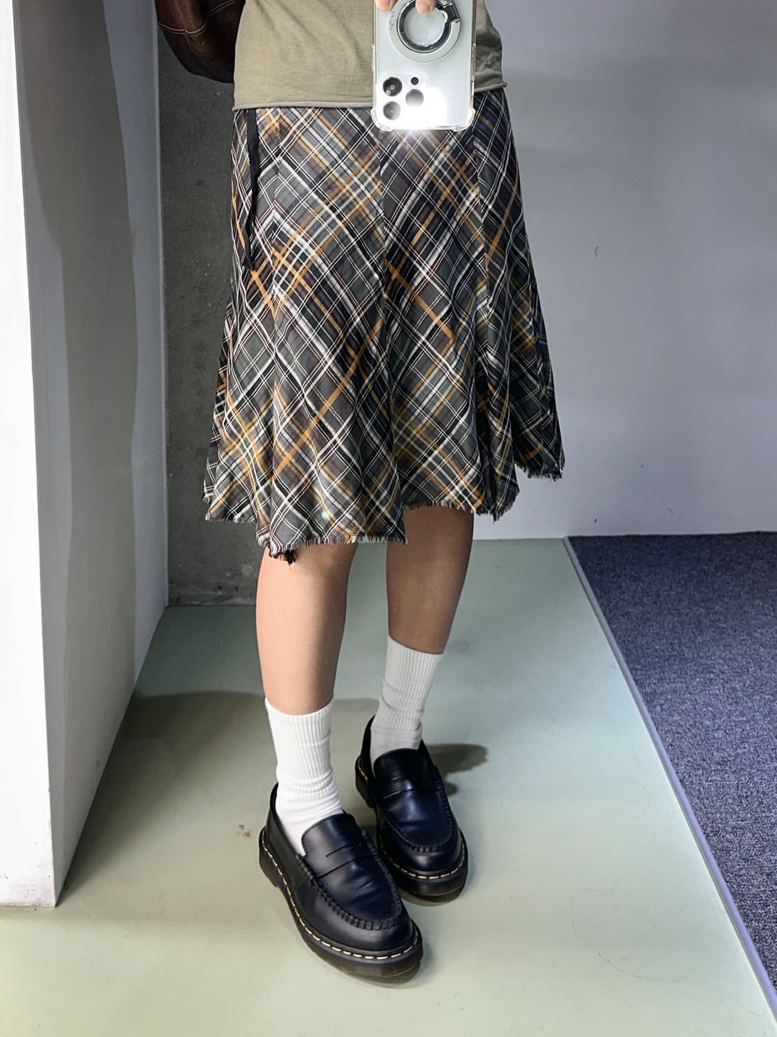 fall check flare midi skirt 상품이미지1