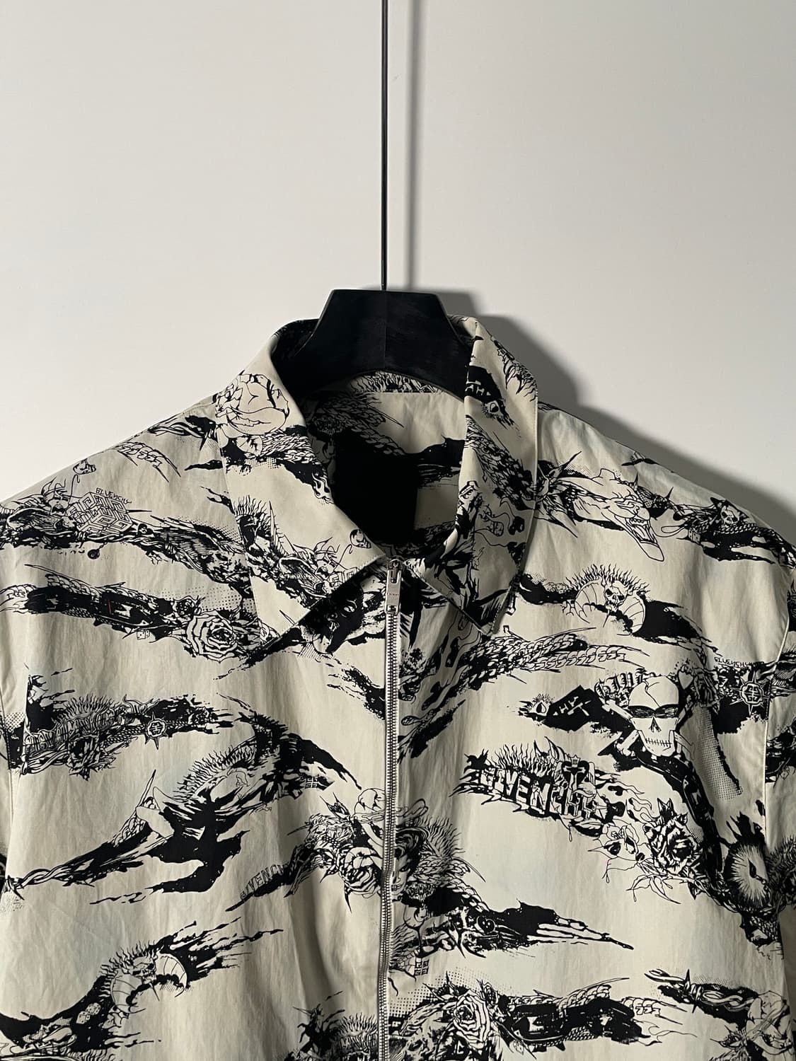 지방시 매튜 윌리엄스 풀오버 반팔자켓  (on.719)    상품이미지5