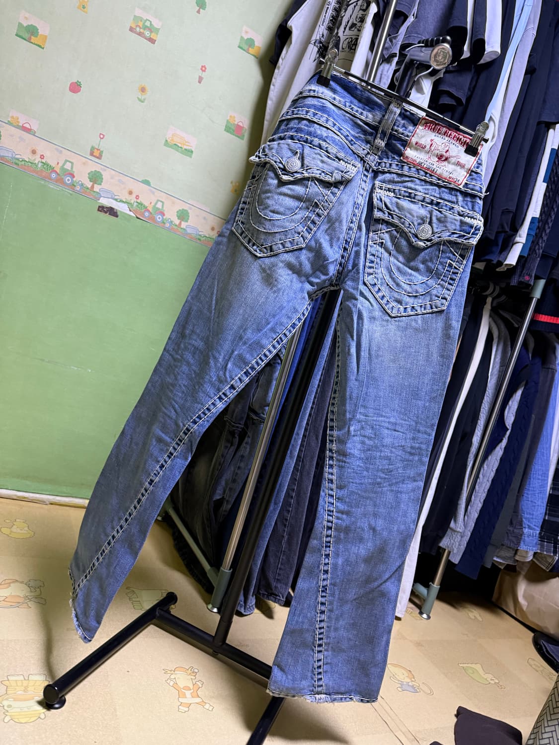 안냐세요 트루릴리젼 부츠컷 연청바지 29사이즈 판매합니다. 상품이미지2