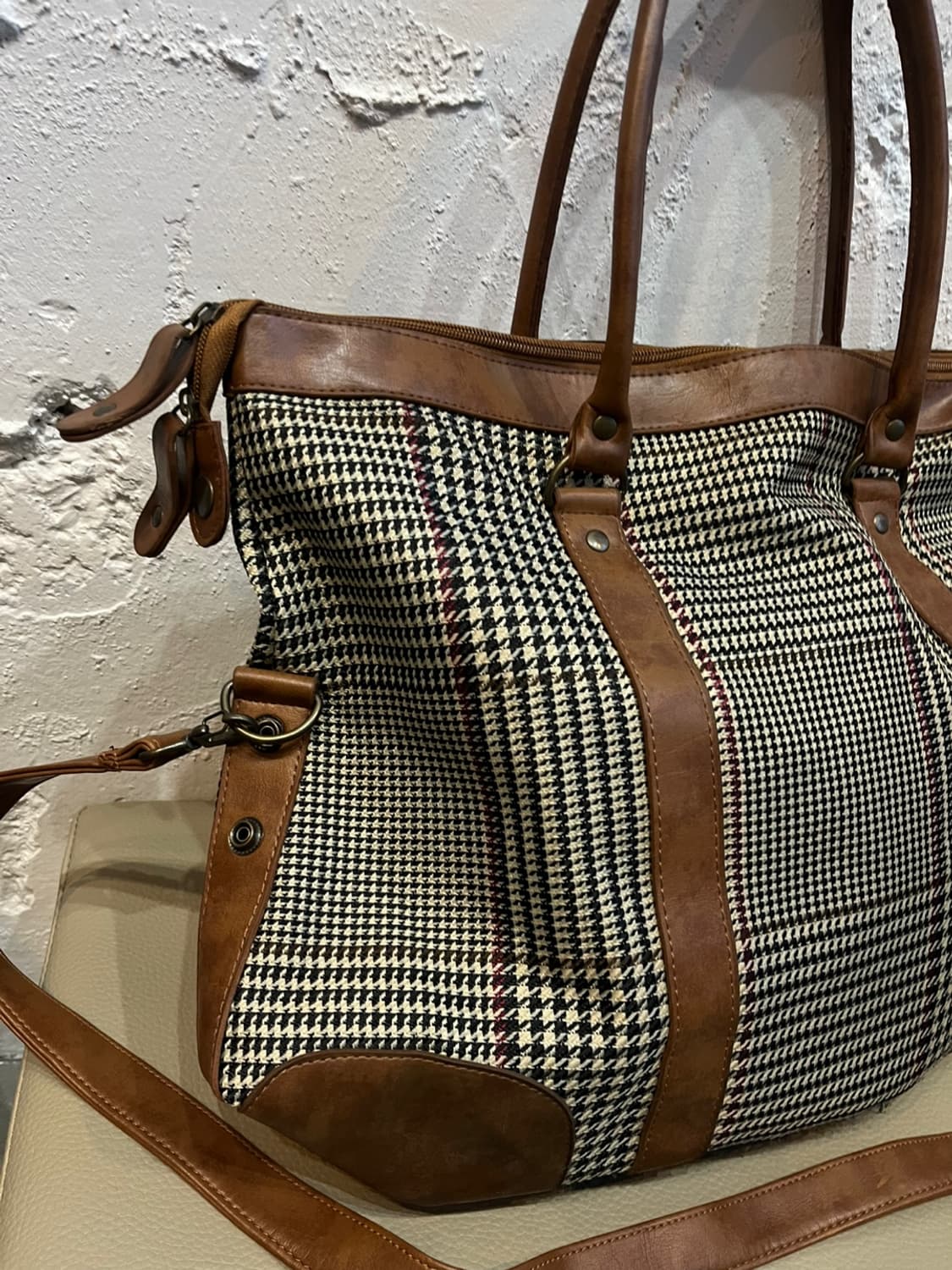 NAFNAF 빈티지 체크 레더 트리밍 크로스 토트백 상품이미지2