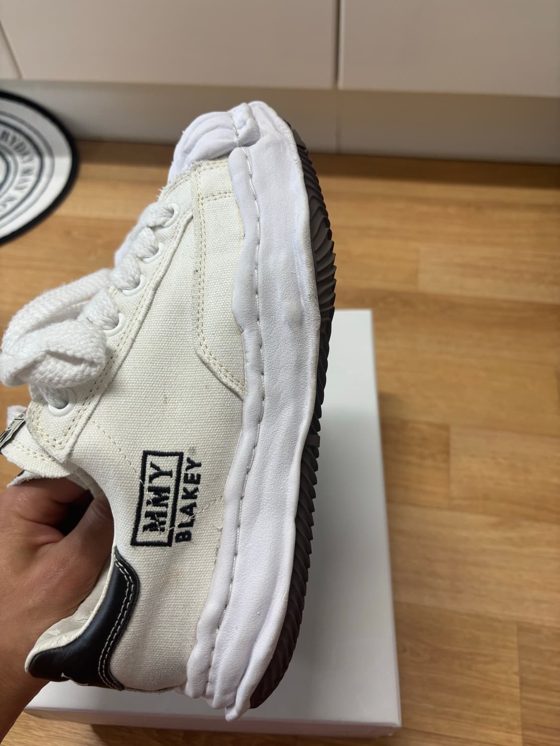 미하라야스히로 블레이키 화이트 40 판매합니다 상품이미지3