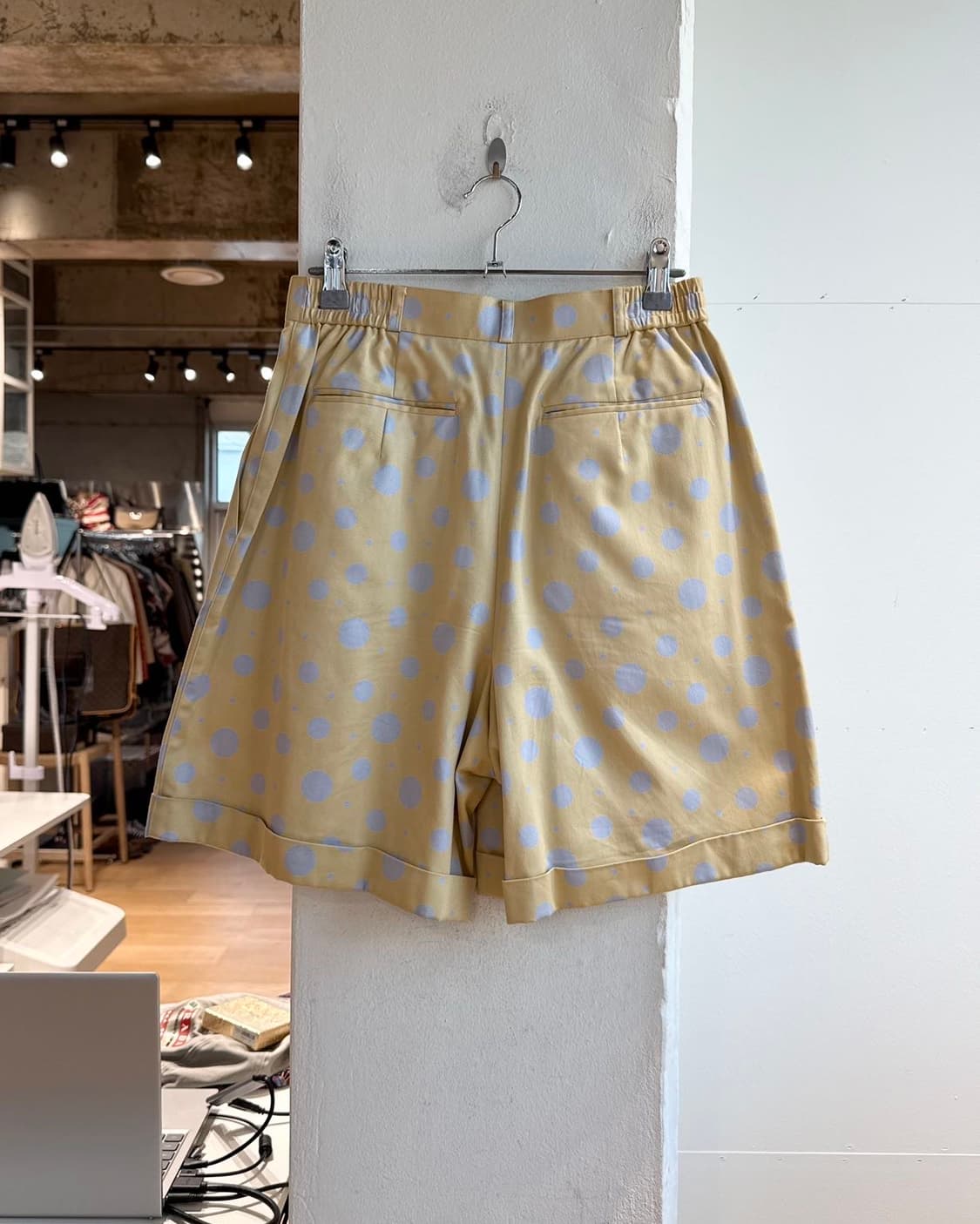 크리스찬 디올 스포츠 옐로우 도트 하프팬츠  상품이미지5