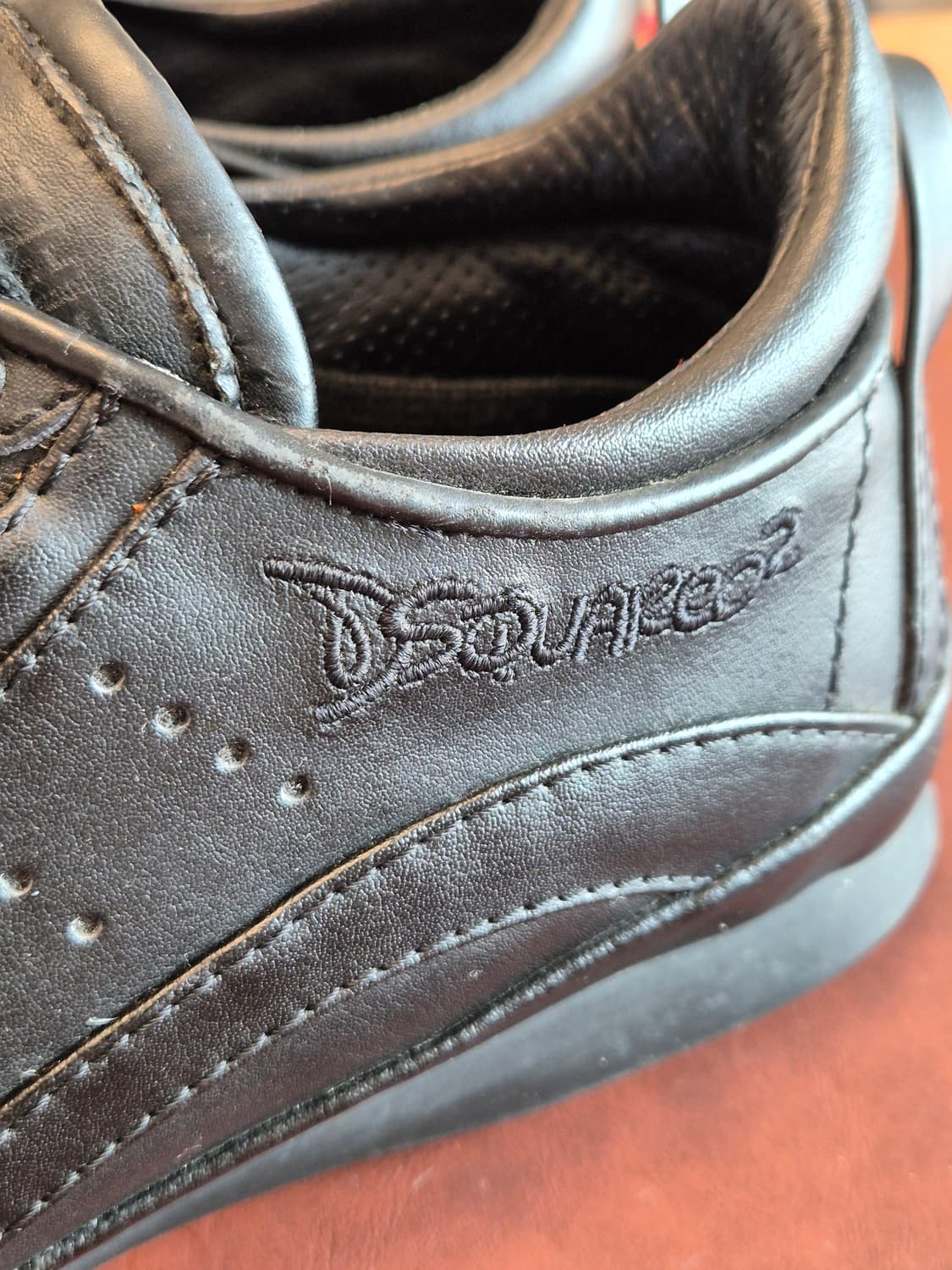 260-265(41)정품 디스퀘어드2  상품이미지4