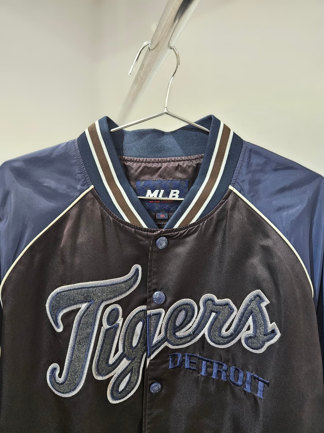 MLB 디트로이트 타이거즈 바시티 자켓 상품이미지3